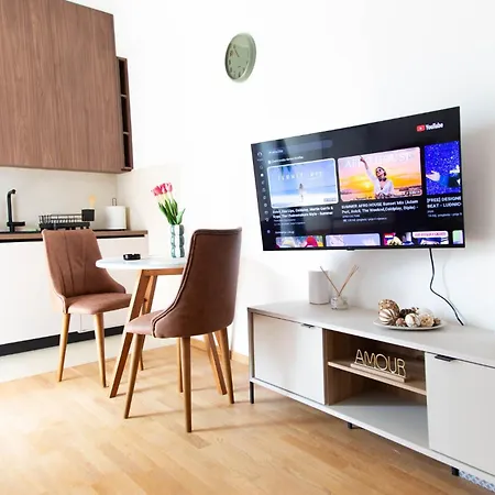 Appartement Tulip - New Studio, Self Check-in, Airport Pickup Podgorica
