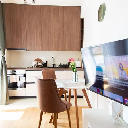 Appartement Tulip - New Studio, Self Check-in, Airport Pickup