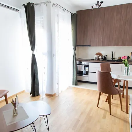 Appartement Tulip - New Studio, Self Check-in, Airport Pickup *