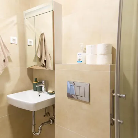 Appartement Tulip - New Studio, Self Check-in, Airport Pickup Podgorica